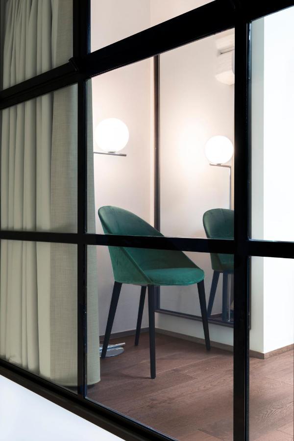 Cavour Deluxe By Mmega * Firenze